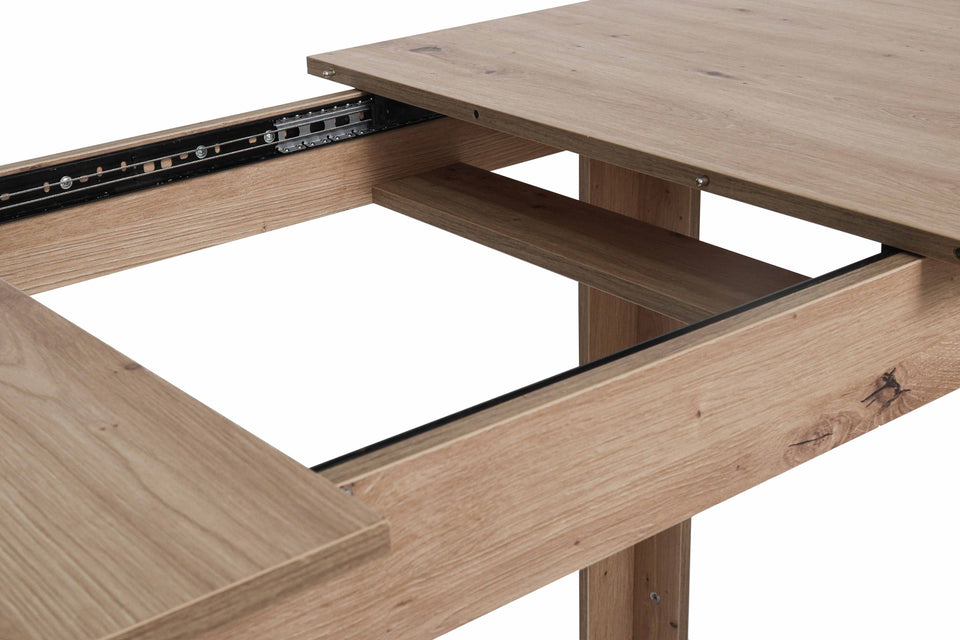 Detailed view of the table extension with stable metal rails